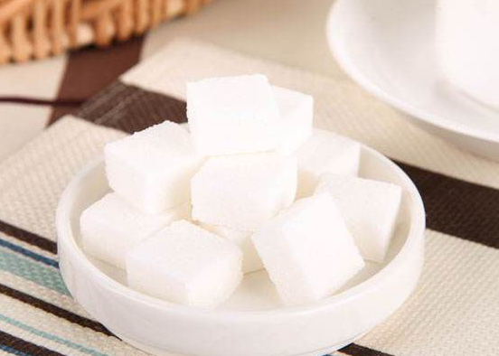 白砂糖与方糖 细微之处的差异与用途